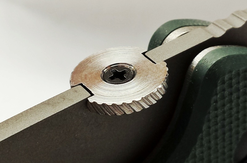 MONSTER Titanium Emerson Thumbdisk image